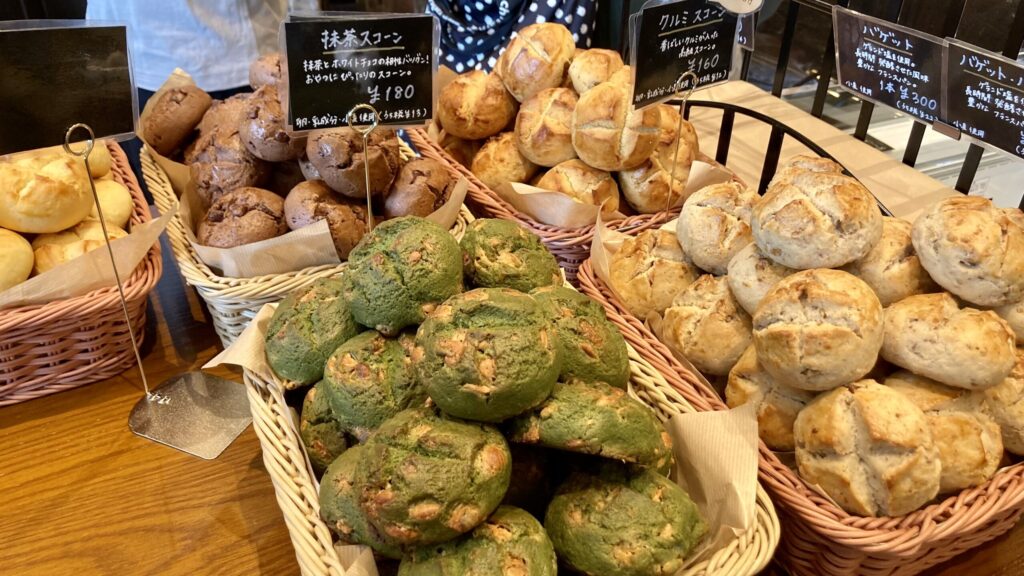 ペニーレイン東京ソラマチ店_スコーン_店頭