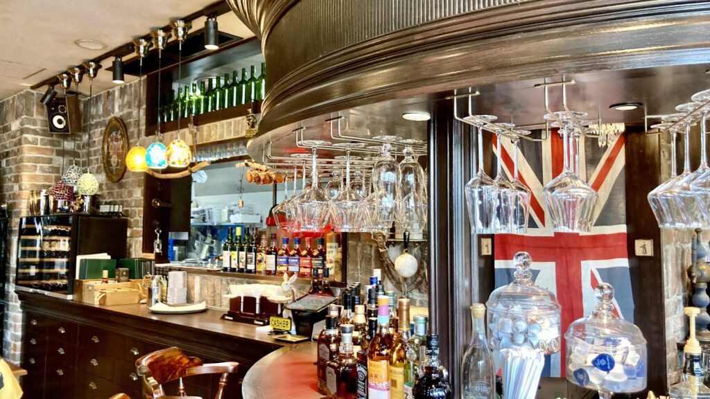 ペニーレイン東京ソラマチ店_店内_バーカウンター