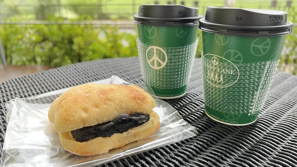 ペニーレイン柏の葉_あんバターチャバタとブレンドコーヒー