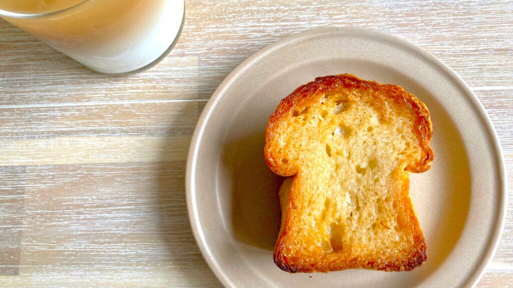 ベーカリー1960_「ハニートースト」の皿のせ