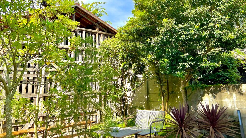 173_ パンエス由比ガ浜商店_テラス席