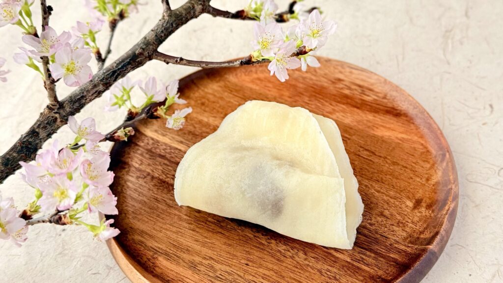 長命寺桜もち山本や_桜葉をはずした「桜もち」
