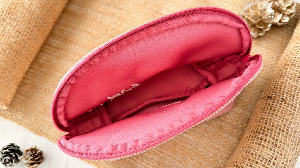 スターバックス_オリジナルポーチの中の様子