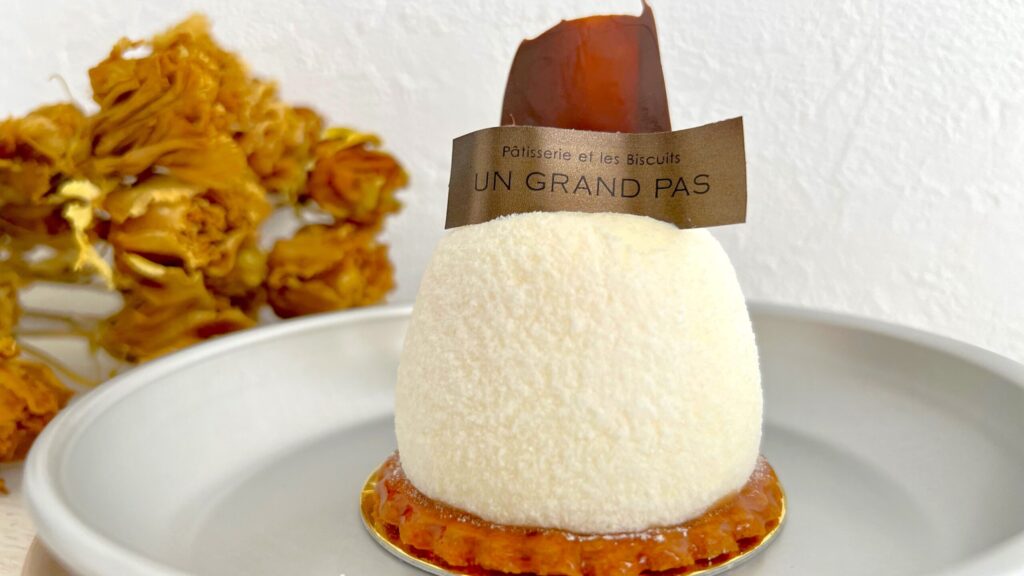 アングランパ_「フロマージュ クリュ」の皿のせ