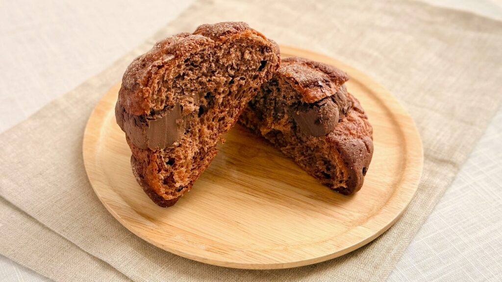 ロイズベーカリー_「チョコメロンパン」の断面