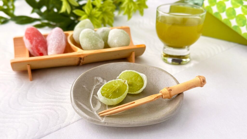 共楽堂_「ひとつぶのマスカット」と「ひとつぶの乙女の涙」の皿盛り