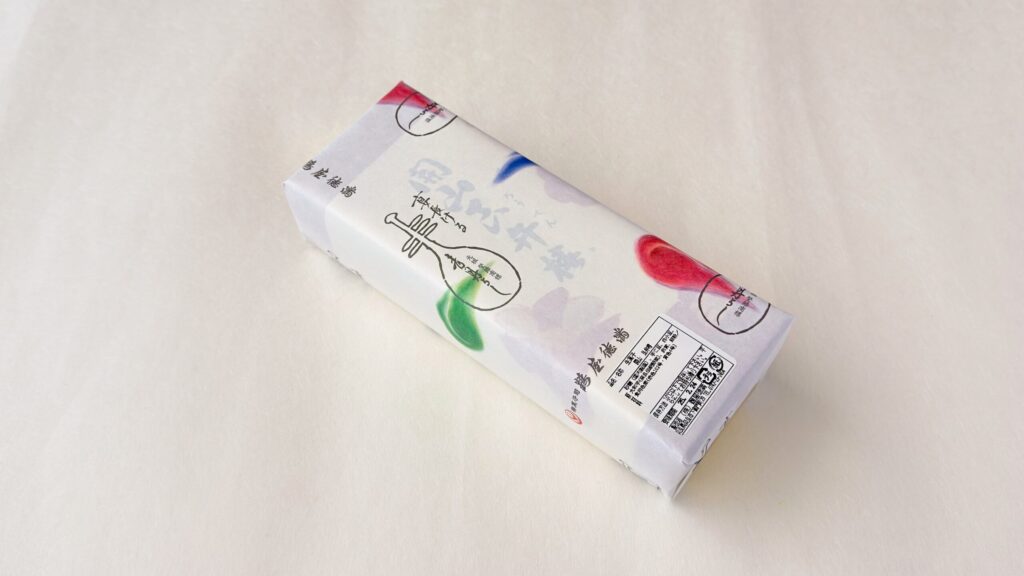 鶴屋徳萬_「開山良弁椿」のパッケージ