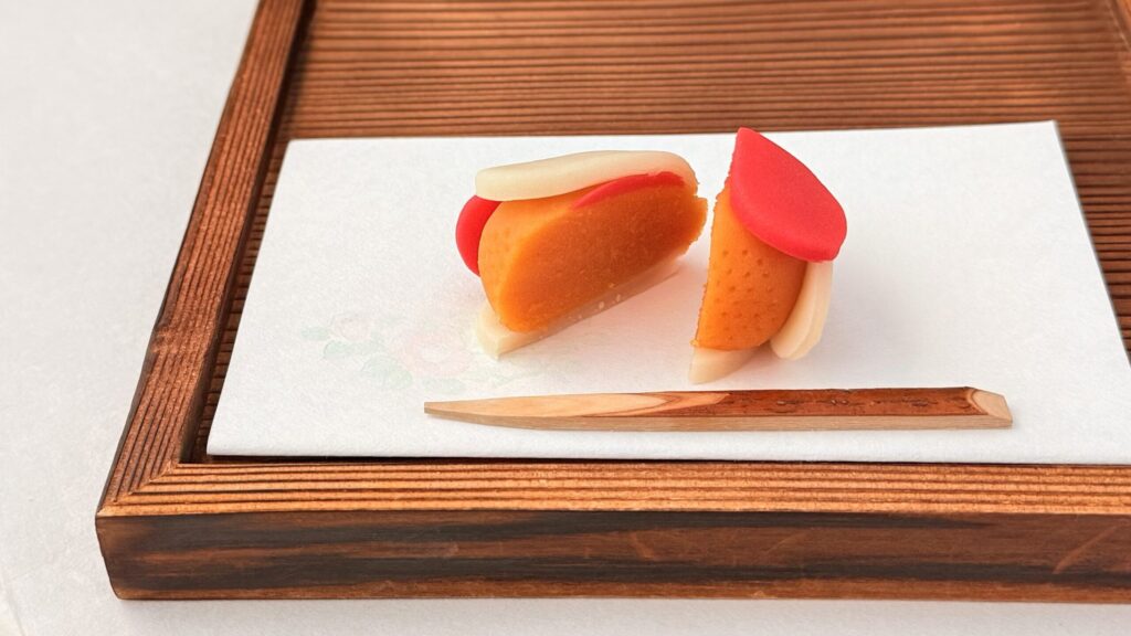 鶴屋徳萬_「開山良弁椿」の断面