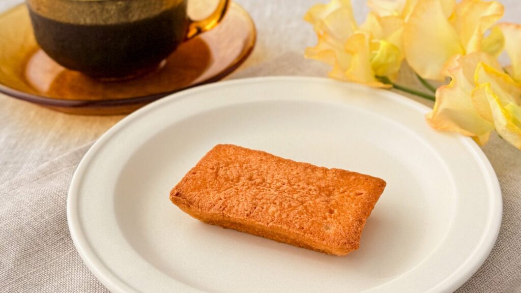 ユーハイム_「フィナドレーヌ」の皿のせ