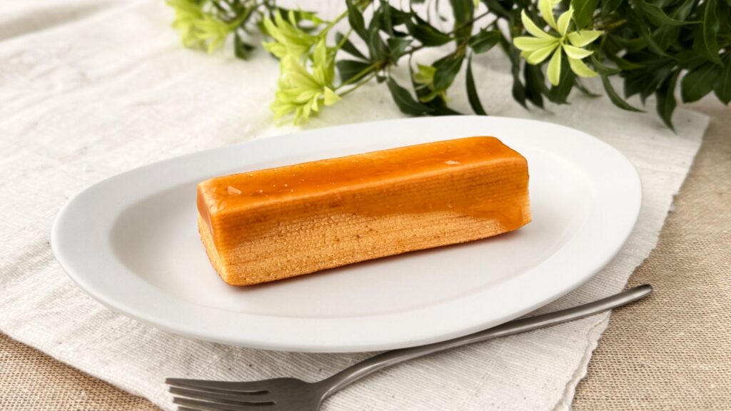 無印良品_みんなでつくるバウム「不揃い みたらし団子風バウム」の皿のせ