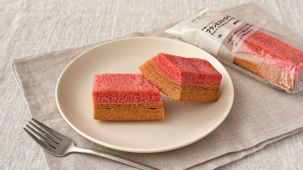 無印良品_「不揃いバウム ブラン＆ストロベリー」の断面