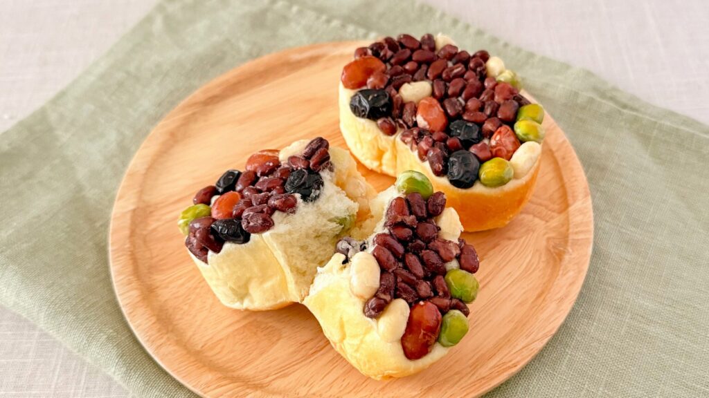 美瑛選果_新千歳空港限定「びえいのまめぱん」の断面