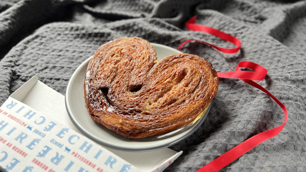 エシレ・パティスリー オ ブール 横浜_「グラン パルミエ・エシレ」の皿盛り