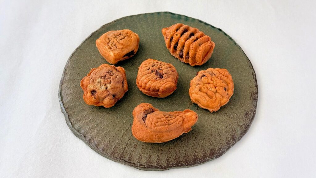 亀屋_「あん入り人形焼」の皿盛り