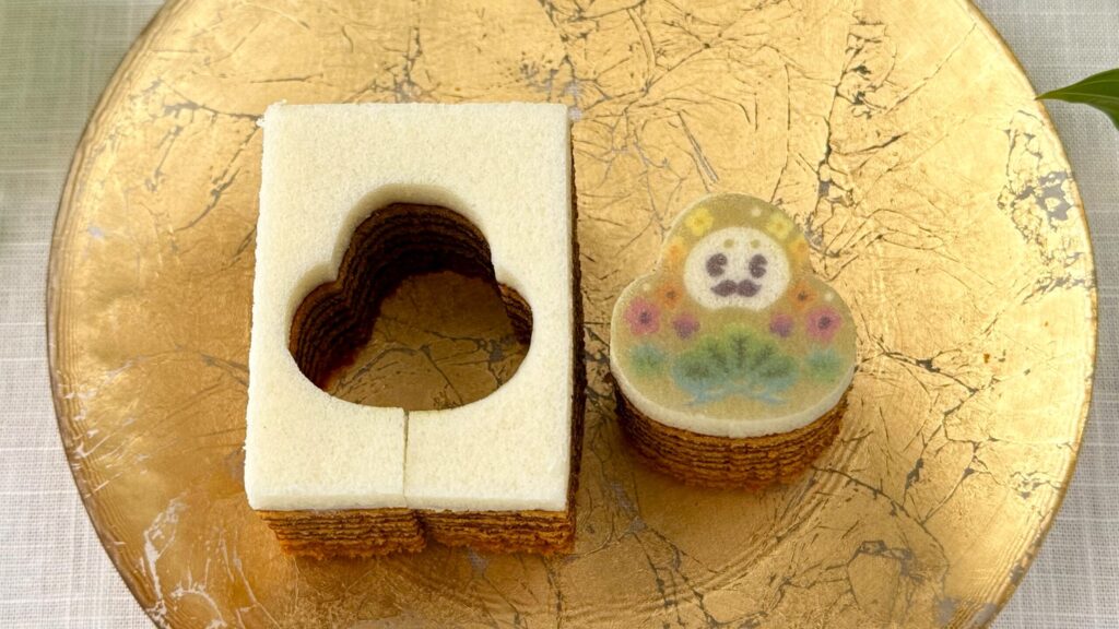 金沢お土産_ぶどうの木「型抜きひゃくまんバ~ム(塩キャラメル味)」の皿のせ