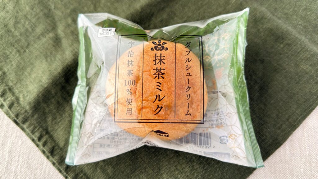 シャトレーゼ_新商品「ダブルシュークリーム 抹茶ミルク」のパッケージ