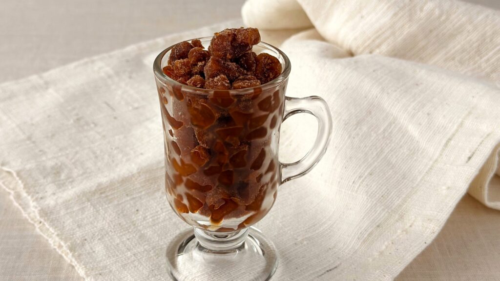 アイスライン_袋から取り出した「ドトール氷deアイスカフェオレ」