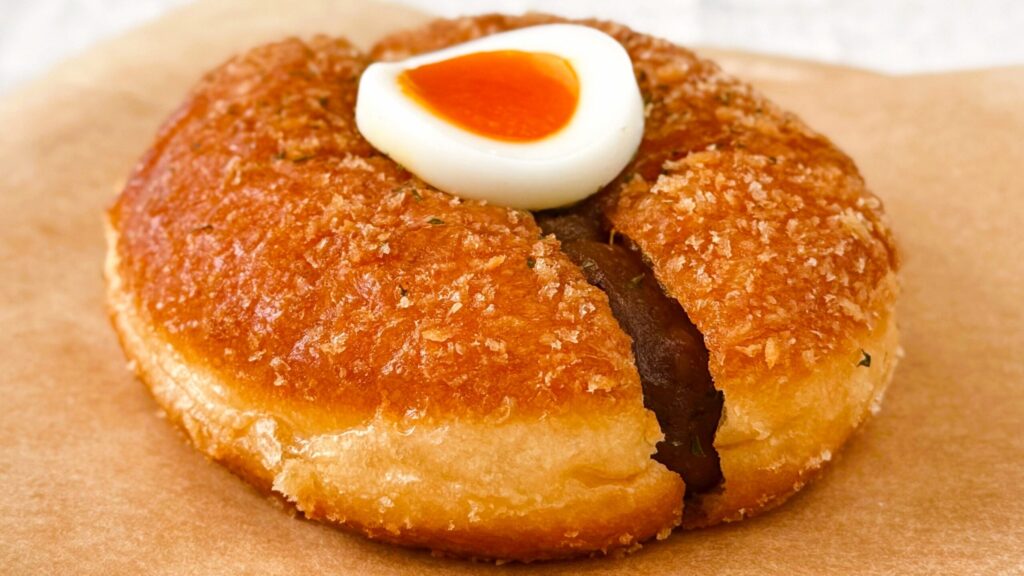 ミスタードーナツ_温めた「ザクもっちドッグ欧風カレー」