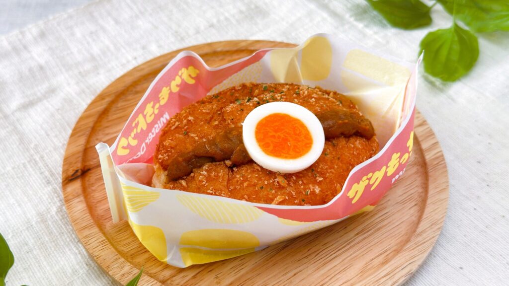 ミスタードーナツ_袋に入った「ザクもっちドッグ 欧風カレー」