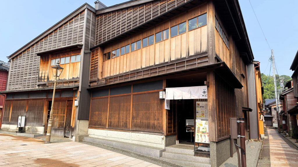 和菓子村上東山店_店頭の様子