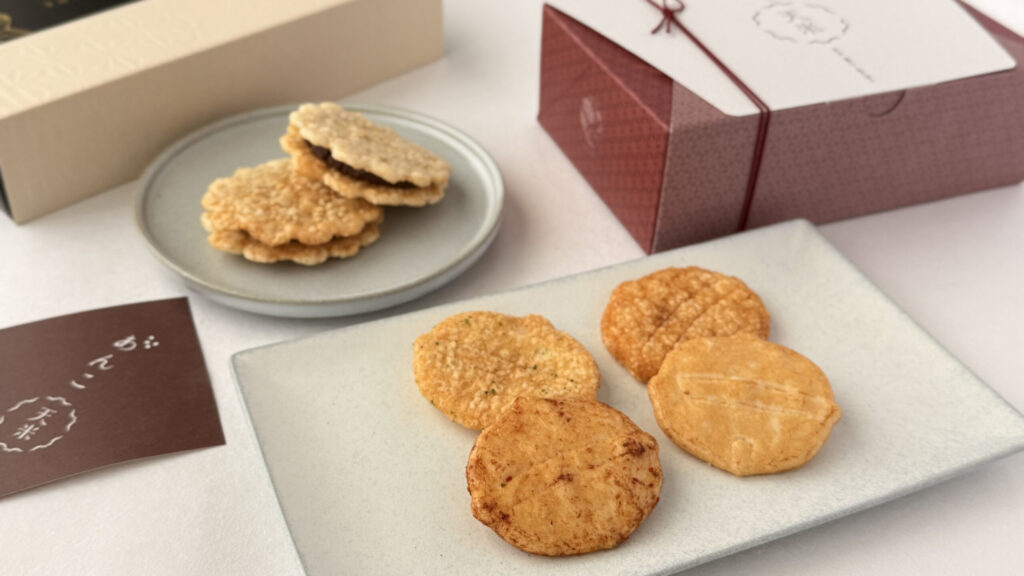 富士見堂_「東京鈴せんべい」と「あんこ天米」の皿盛り