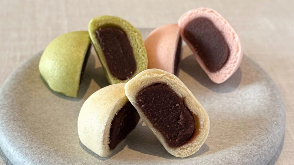 森八_3種類の「氷室饅頭」の断面