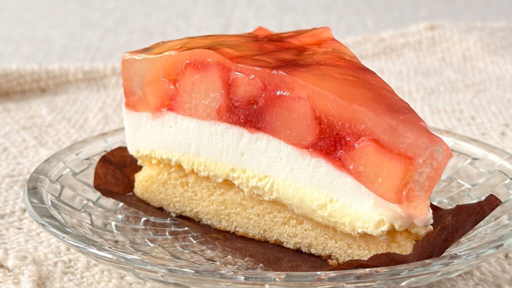 スターバックス_「ピーチ&ミルクケーキ」の断面