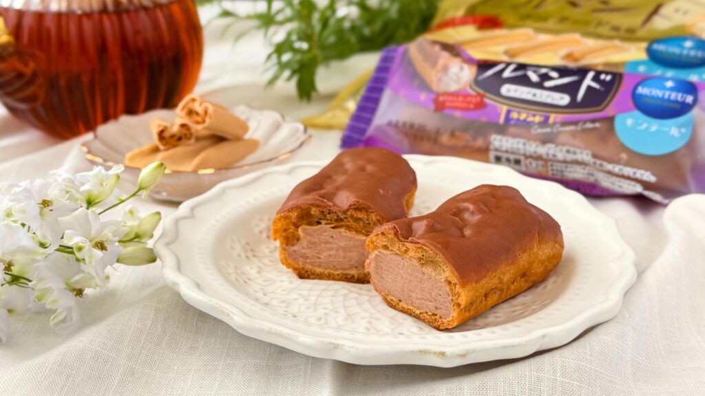 モンテール×ブルボン_「ルマンド風エクレア」と「ミニルマンドカスタード風味」の皿盛り