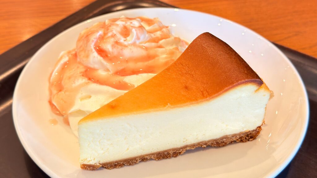 スターバックス_「へブンリー ピーチ ニューヨークチーズケーキ」