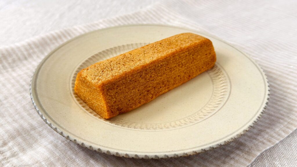 無印良品_「不揃い マロンバウム」の皿のせ