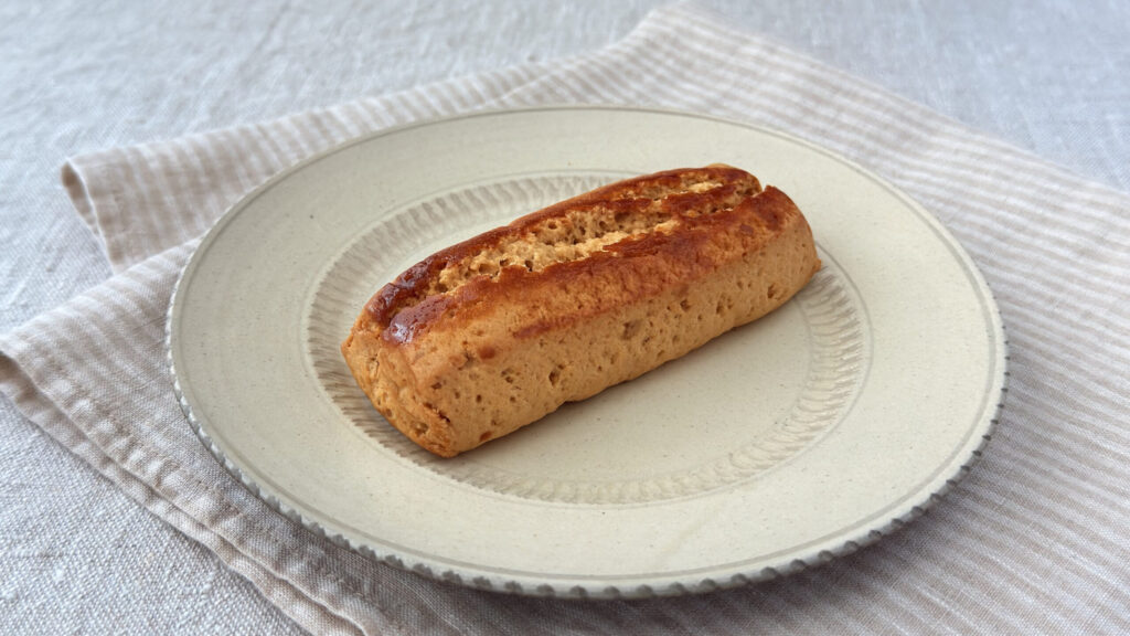 無印良品_「不揃い りんごとキャラメルのスコーン」の皿のせ