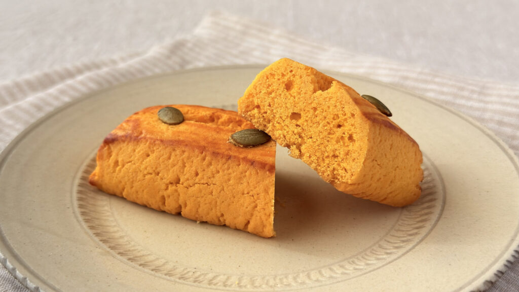 無印良品_「不揃い かぼちゃスコーン」の断面