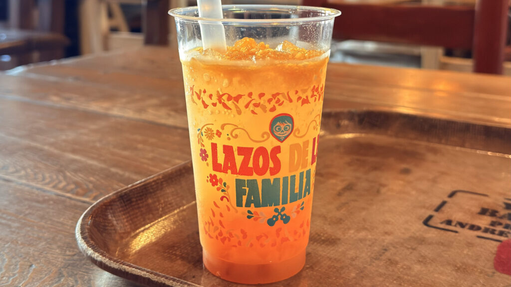 東京ディズニーシー_ハロウィーン限定「リメンバー・ミー」ドリンク（オレンジ＆マンダリンオレンジ）」