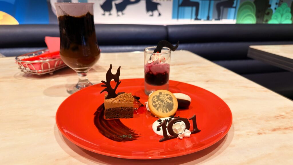 ディズニーランド_センターストリート・コーヒーハウスの「スペシャルデザートセット」