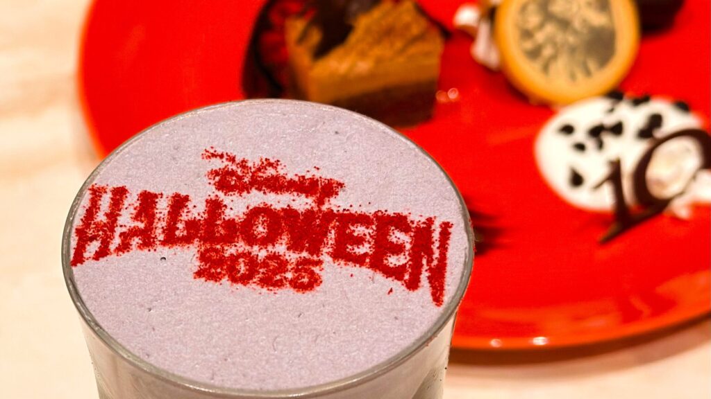 ディズニーランド_センターストリート・コーヒーハウスの2025年「スペシャルデザートセット」