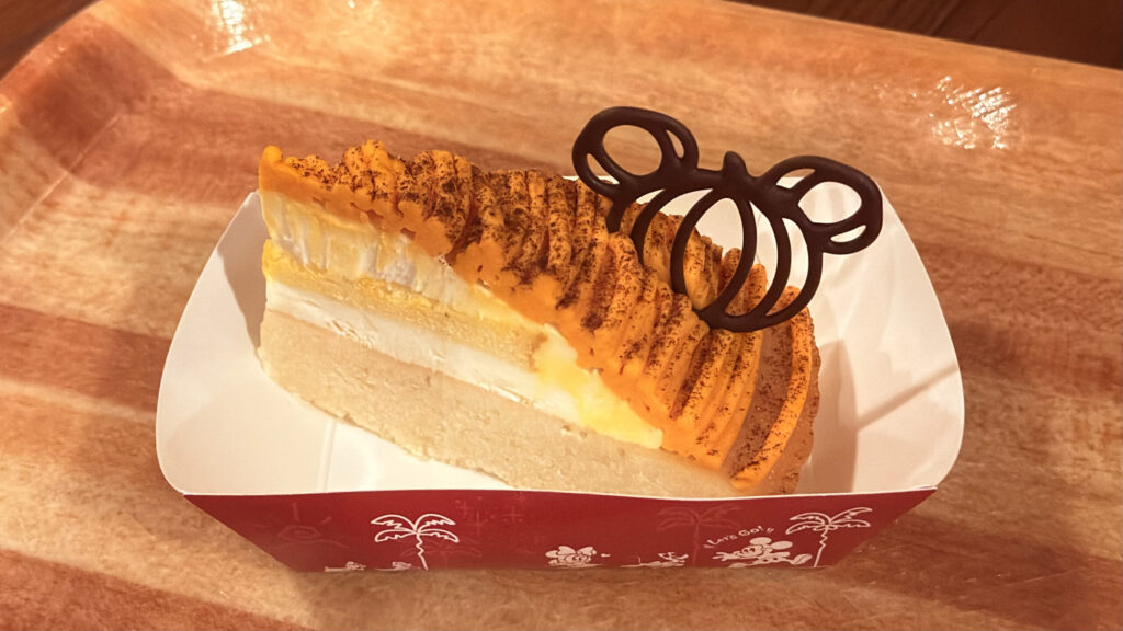 ディズニーランド_グランマ・サラのキッチン「スペシャルセット」のパンプキンケーキ