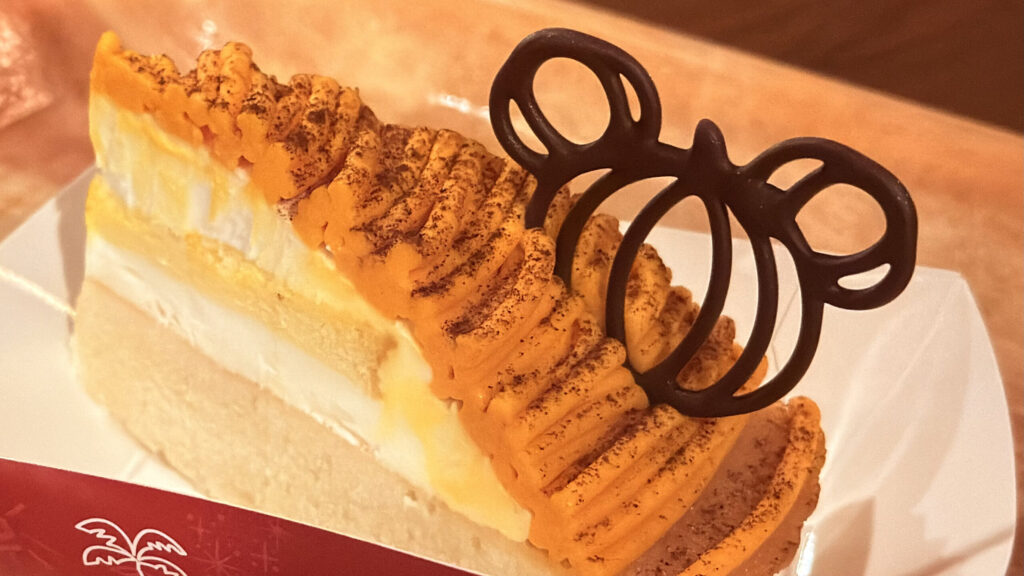 ディズニーランド_グランマ・サラのキッチンハロウィーン限定メニュー「スペシャルセット」のパンプキンケーキ