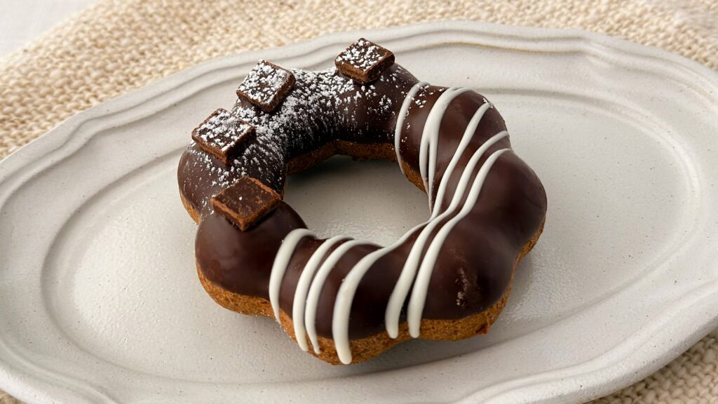 ミスタードーナツ_「ポン・デ・生チョコショコラ」の皿のせ