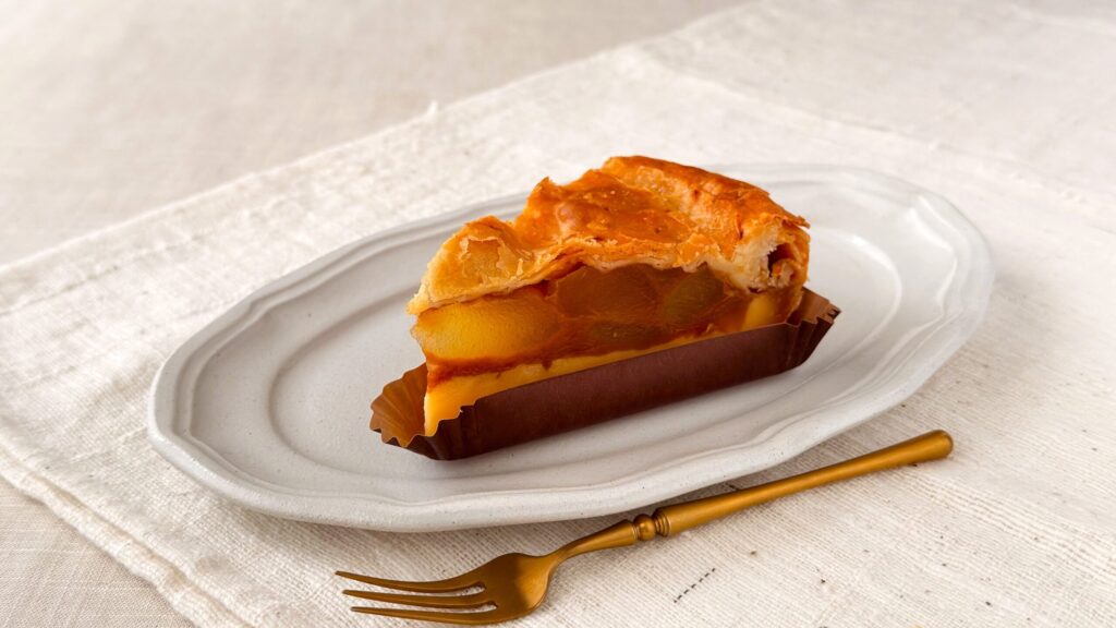 スターバックス_「青森県産2種のりんごカスタードアップルイ」