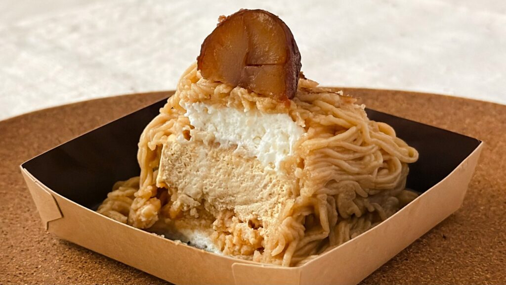 スターバックス_「手しぼり栗のモンブラン」の断面