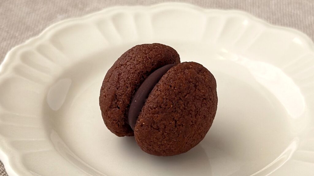 シーキューブ_「冬のミャクミャク サクッチ・ホロッチ」のチョコの皿のせ