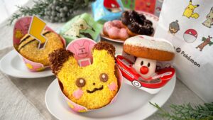 ミスタードーナツ_「ポケモンドーナツ」や「ポン・デ・リース」の全種が皿に盛り付けてある様子