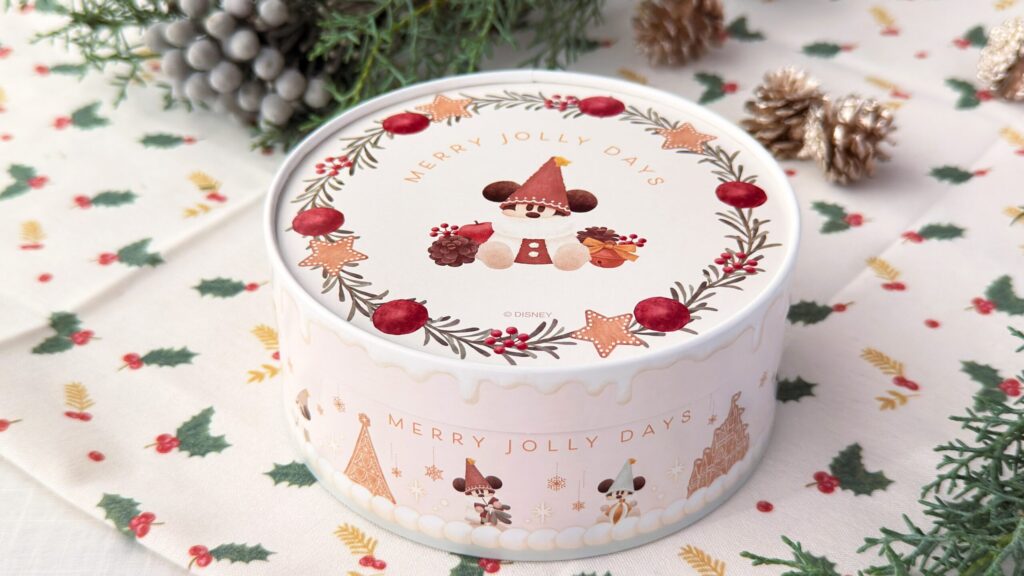 東京ディズニーリゾート_ディズニー・クリスマス2025「アソーテッド・スウィーツ」のパッケージ