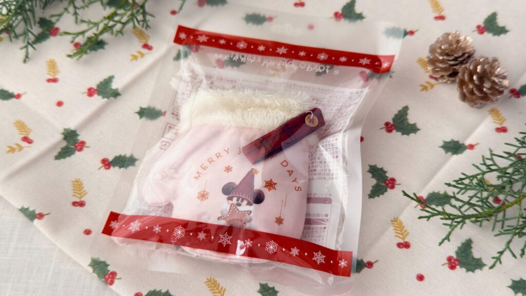 東京ディズニーリゾート_ディズニー・クリスマス2025「クリームフィルド・ビスケット」のパッケージ