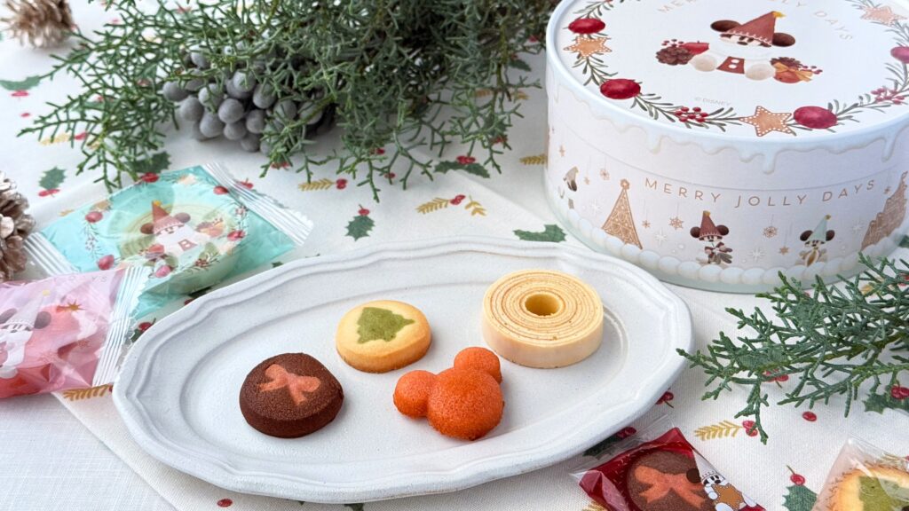 東京ディズニーリゾート_ディズニー・クリスマス2025「アソーテッド・スウィーツ」の皿盛り