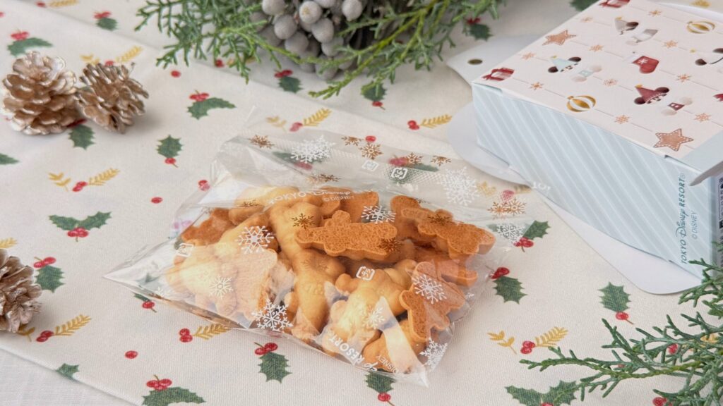 東京ディズニーリゾート_ディズニー・クリスマス2025「クッキー」のパッケージ開け