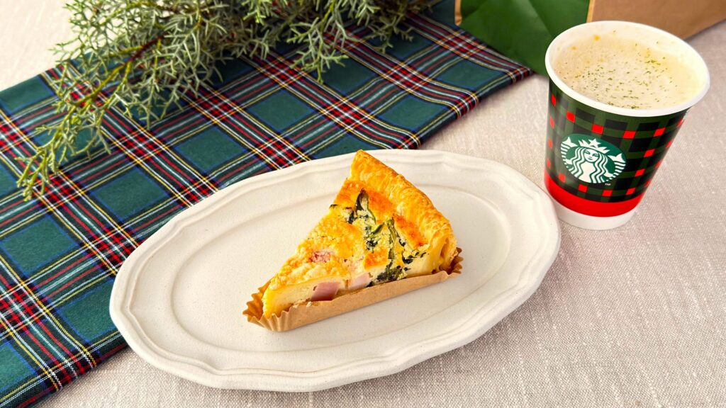 スターバックス_豆乳に変更した「トリュフ スープチーノ」と「ベーコンとほうれん草のキッシュ」