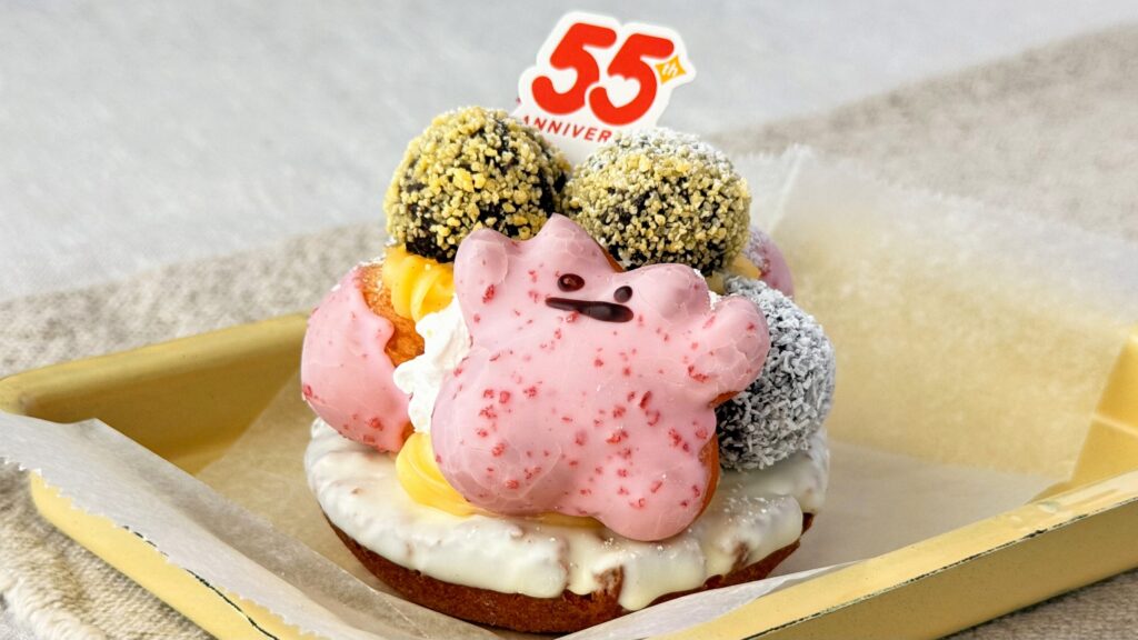 ミスタードーナツ_皿にのせた「タマゲた! メタモンのドーナツツリー」