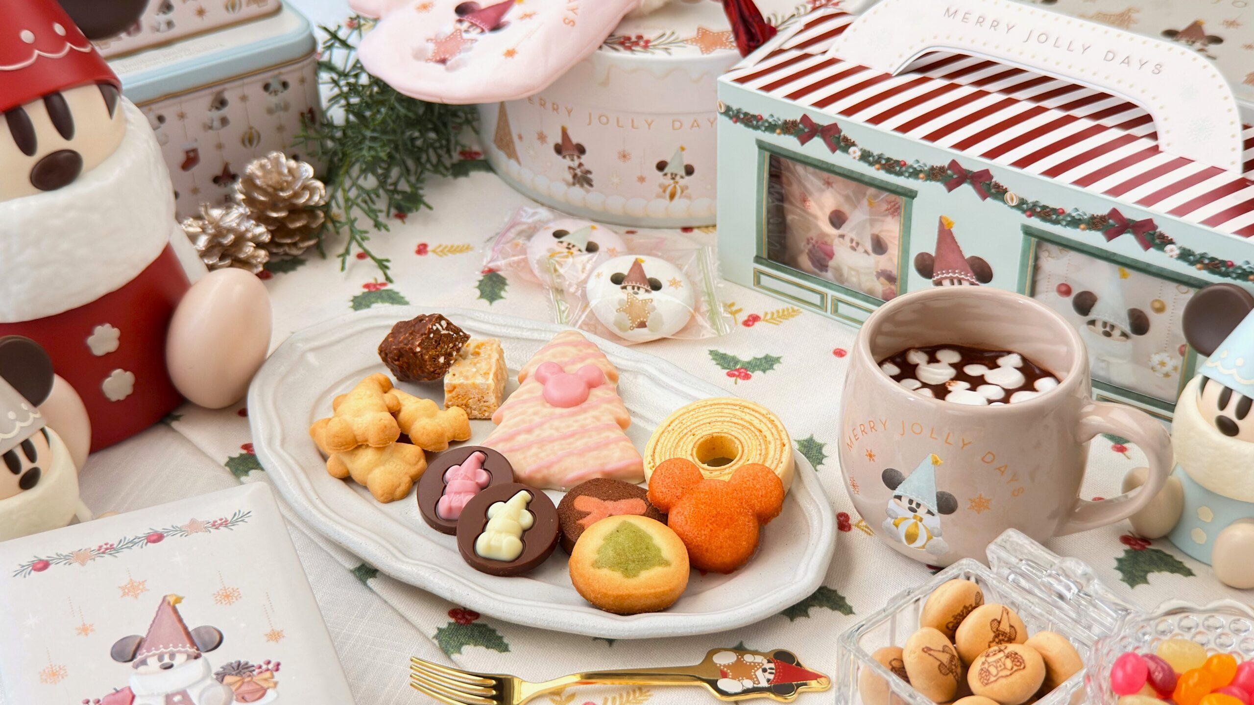 Tokyo Disney Resort_Sweets and souvenier for Disney・Christmas2025