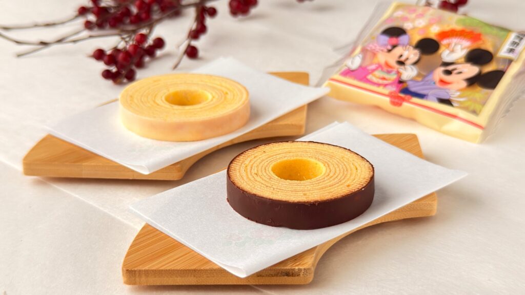 東京ディズニーリゾート_2種類の「バウムクーヘン 紙箱ミッキーマウスと仲間たち」の皿盛り